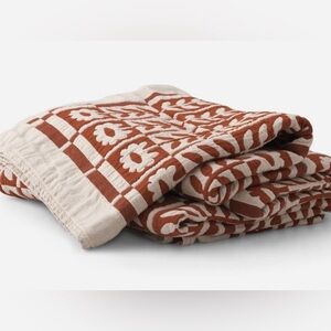 Schoolhouse Stillwater floral quilt (queen)